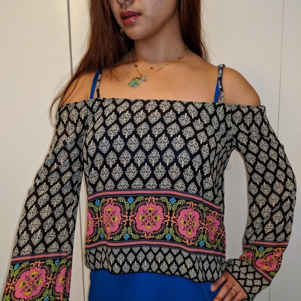 Off-the-shoulder bell sleeved top